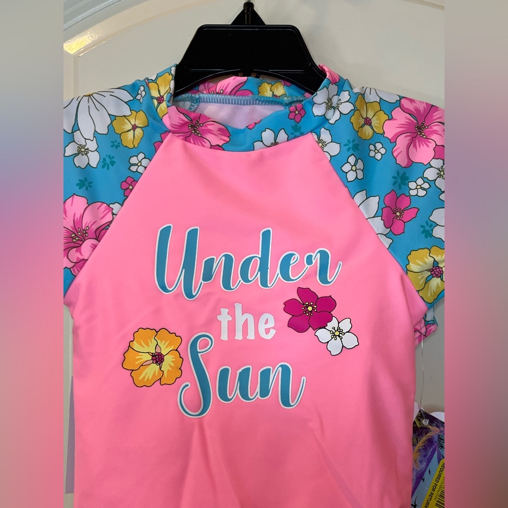 Angel Beach Short sleeve rash guard & bikini bottoms swimsuit NWT SIZE 4 - Picture 6 of 11